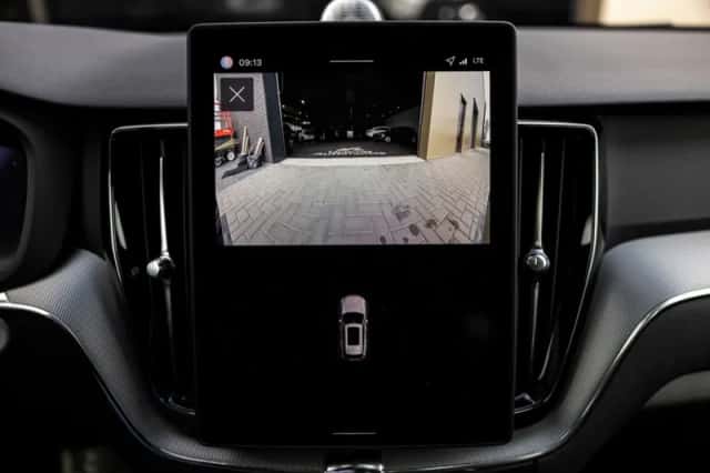 Volvo XC60 (2025) thumbnail 32