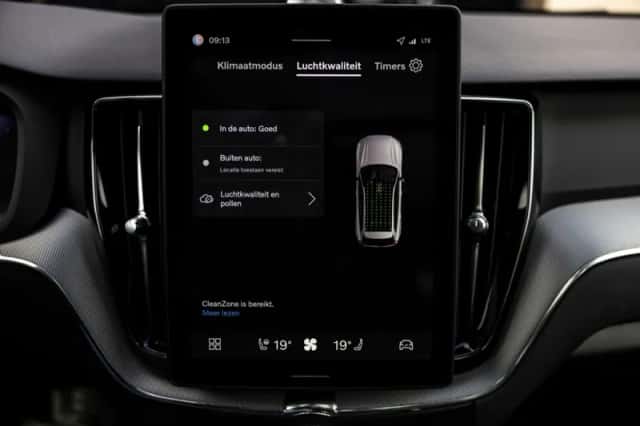 Volvo XC60 (2025) thumbnail 34
