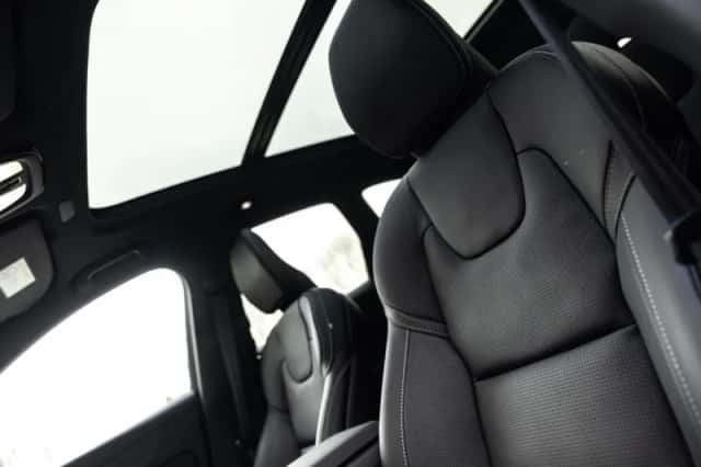 Volvo XC60 (2025) thumbnail 5