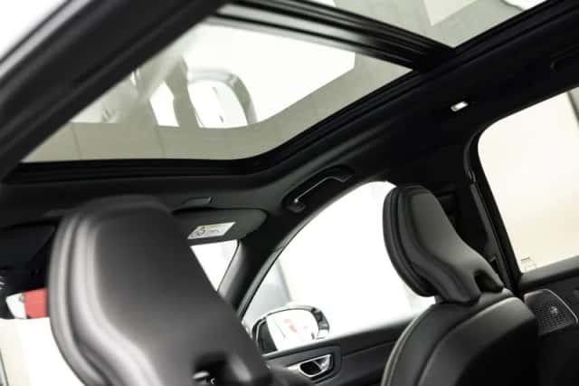 Volvo XC60 (2025) thumbnail 43