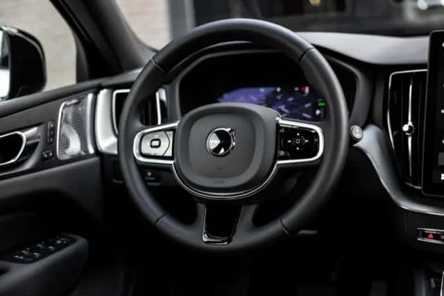 Volvo XC60 (2025) thumbnail 44