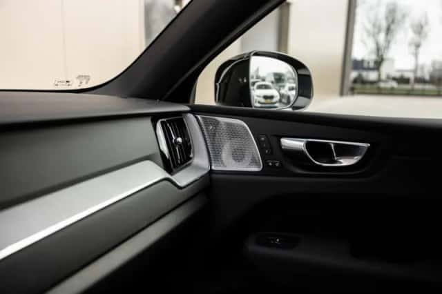 Volvo XC60 (2025) thumbnail 48