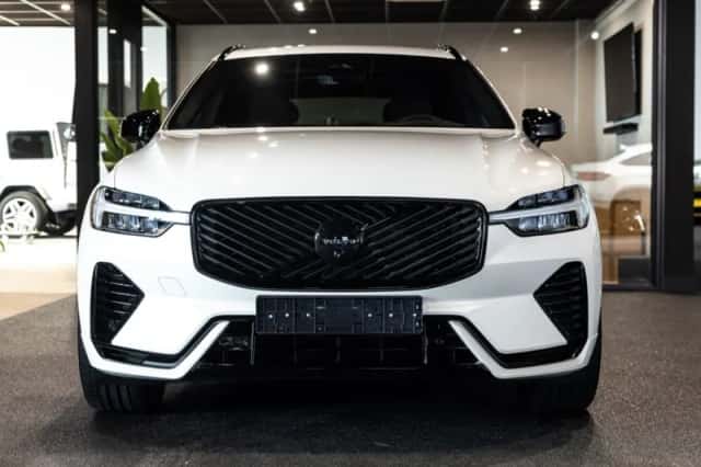 Volvo XC60 (2025) thumbnail 9