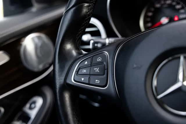 Mercedes-Benz GLC-Klasse (2015) thumbnail 21