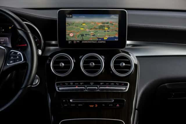 Mercedes-Benz GLC-Klasse (2015) thumbnail 24
