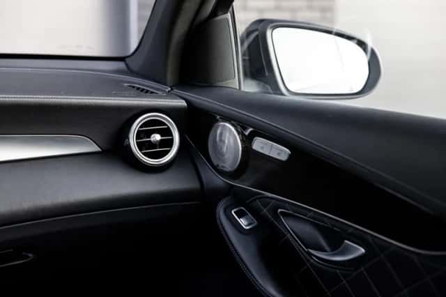 Mercedes-Benz GLC-Klasse (2015) thumbnail 26