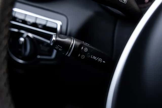 Mercedes-Benz GLC-Klasse (2015) thumbnail 33