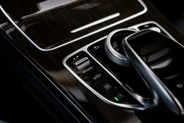Mercedes-Benz GLC-Klasse (2015) thumbnail 38