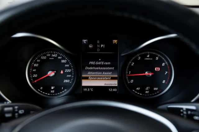 Mercedes-Benz GLC-Klasse (2015) thumbnail 44
