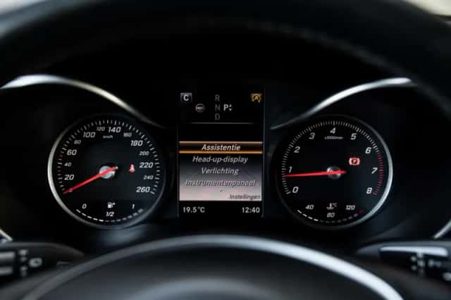 Mercedes-Benz GLC-Klasse (2015) thumbnail 45
