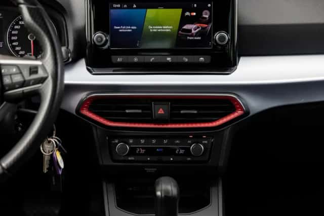 SEAT Ibiza (2023) thumbnail 19