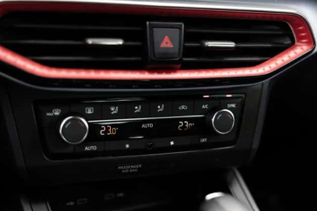 SEAT Ibiza (2023) thumbnail 24