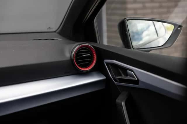 SEAT Ibiza (2023) thumbnail 32