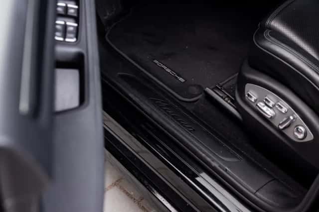 Porsche Macan (2019) thumbnail 30