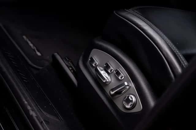 Porsche Macan (2019) thumbnail 31
