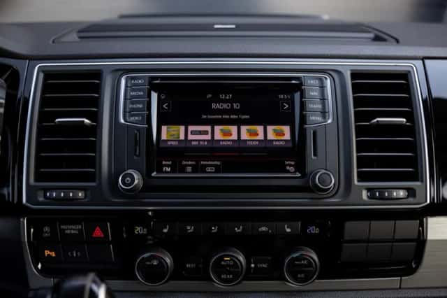 Volkswagen California (2017) thumbnail 46