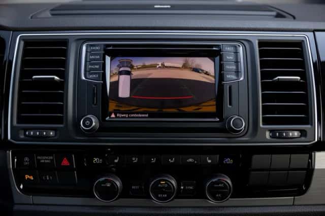 Volkswagen California (2017) thumbnail 50