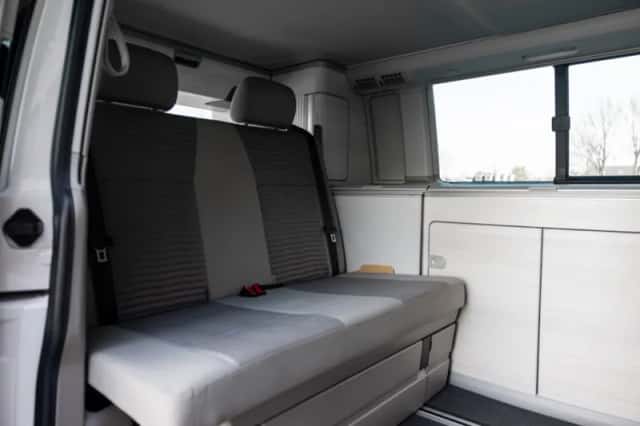 Volkswagen California (2017) thumbnail 6