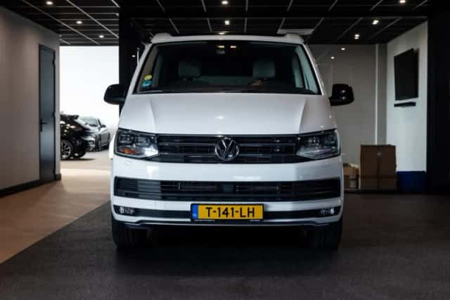 Volkswagen California (2017) thumbnail 8