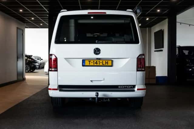Volkswagen California (2017) thumbnail 10