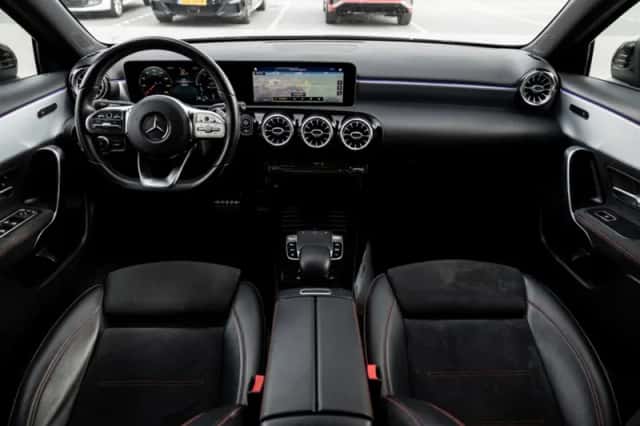Mercedes-Benz A-Klasse (2018) thumbnail 2