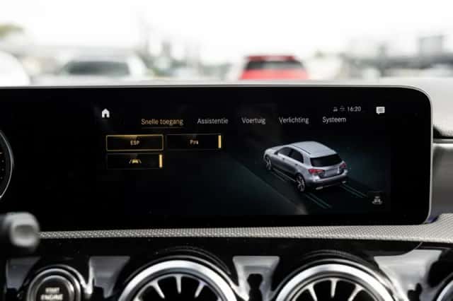 Mercedes-Benz A-Klasse (2018) thumbnail 30