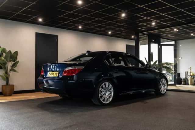 BMW 5-Serie (2005) thumbnail 3