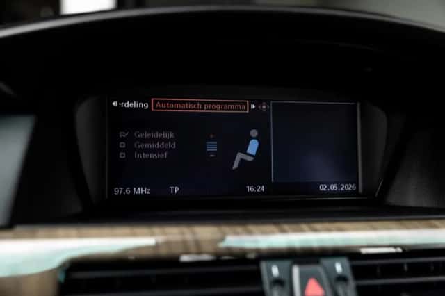BMW 5-Serie (2005) thumbnail 37
