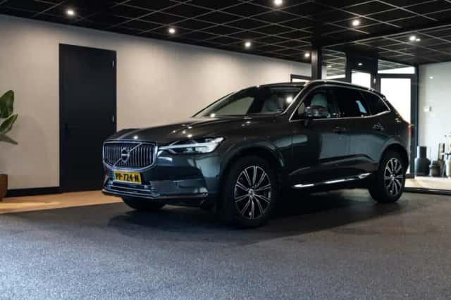 Volvo XC60 (2017) thumbnail 24