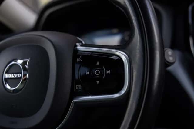 Volvo XC60 (2017) thumbnail 26