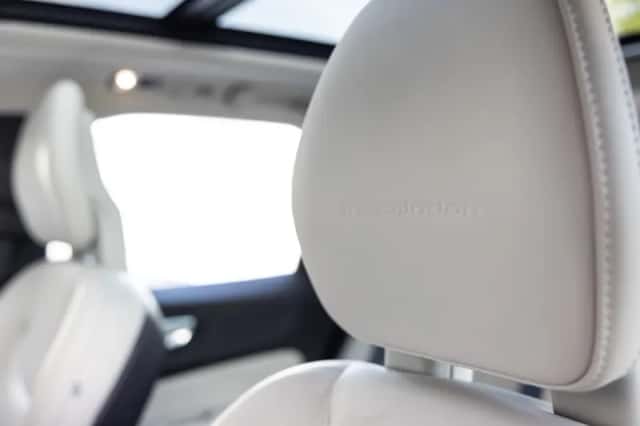 Volvo XC60 (2017) thumbnail 30