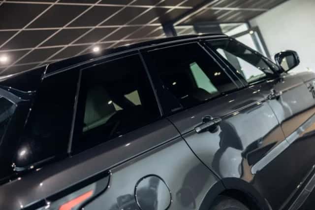 Land Rover Range Rover Sport (2022) thumbnail 13
