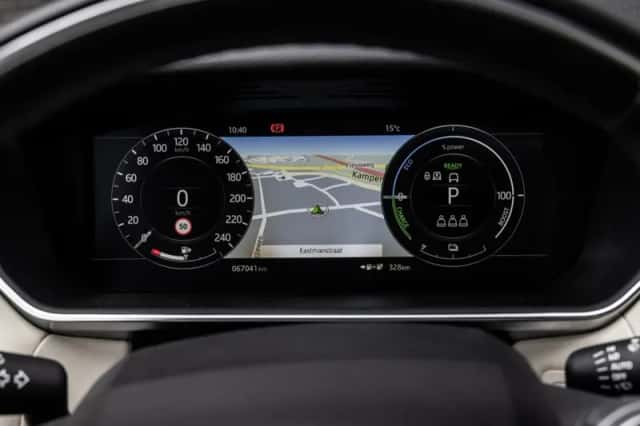 Land Rover Range Rover Sport (2022) thumbnail 14