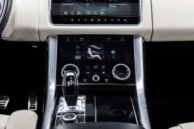 Land Rover Range Rover Sport (2022) thumbnail 31