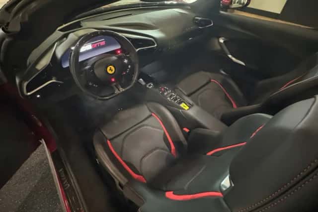 Ferrari 296 (2025) thumbnail 2