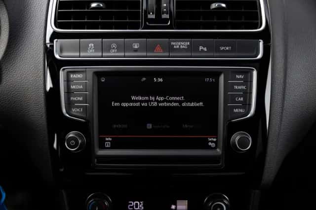 Volkswagen Polo (2017) thumbnail 22