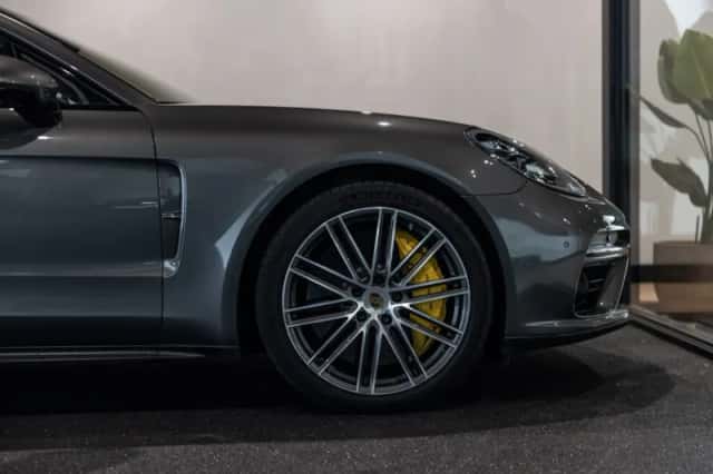 Porsche Panamera (2018) thumbnail 14