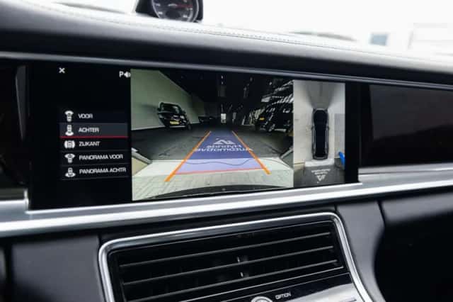 Porsche Panamera (2018) thumbnail 15
