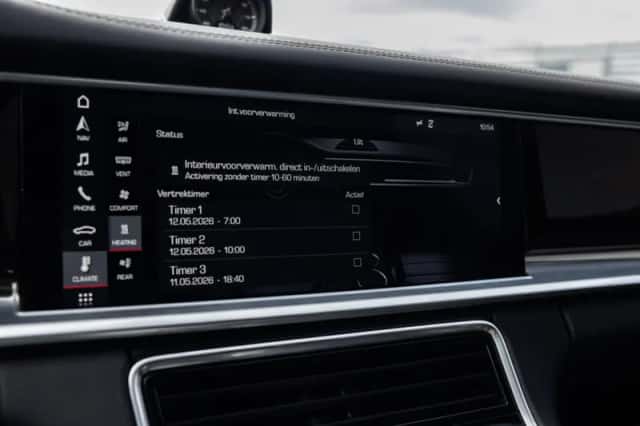 Porsche Panamera (2018) thumbnail 47