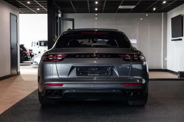 Porsche Panamera (2018) thumbnail 10