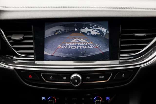 Opel Insignia (2017) thumbnail 15