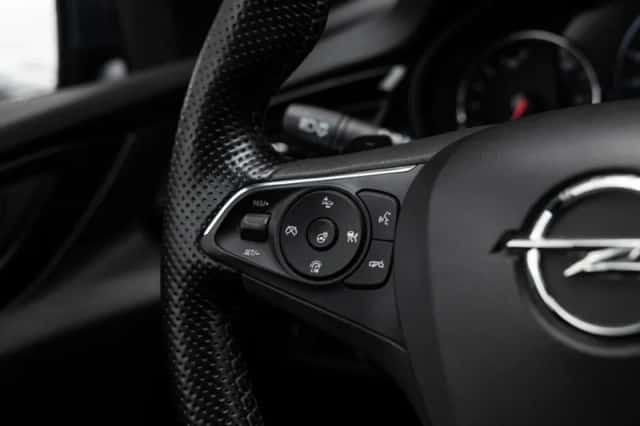 Opel Insignia (2017) thumbnail 21