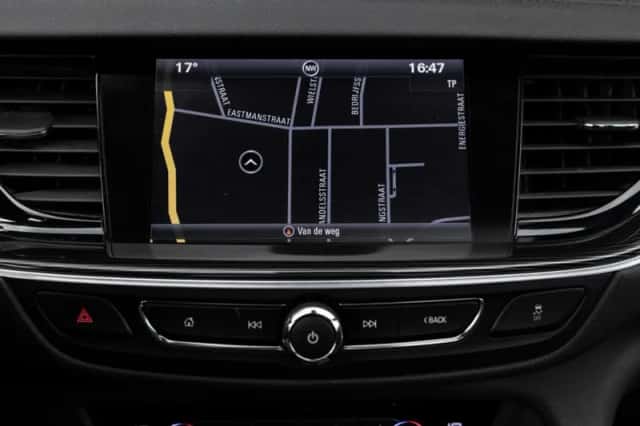 Opel Insignia (2017) thumbnail 38