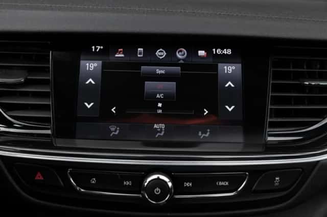 Opel Insignia (2017) thumbnail 42