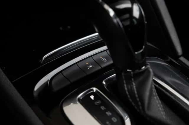 Opel Insignia (2017) thumbnail 44