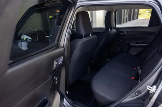 Suzuki Swift (2019) thumbnail 6