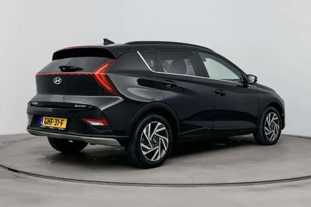 Hyundai Bayon (2024) thumbnail 2