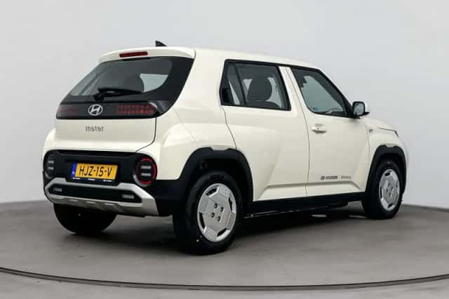 Hyundai Inster (2025) thumbnail 2