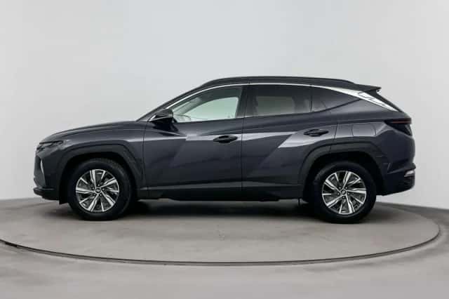 Hyundai Tucson (2022) thumbnail 3