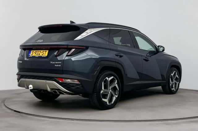 Hyundai Tucson (2023) thumbnail 2